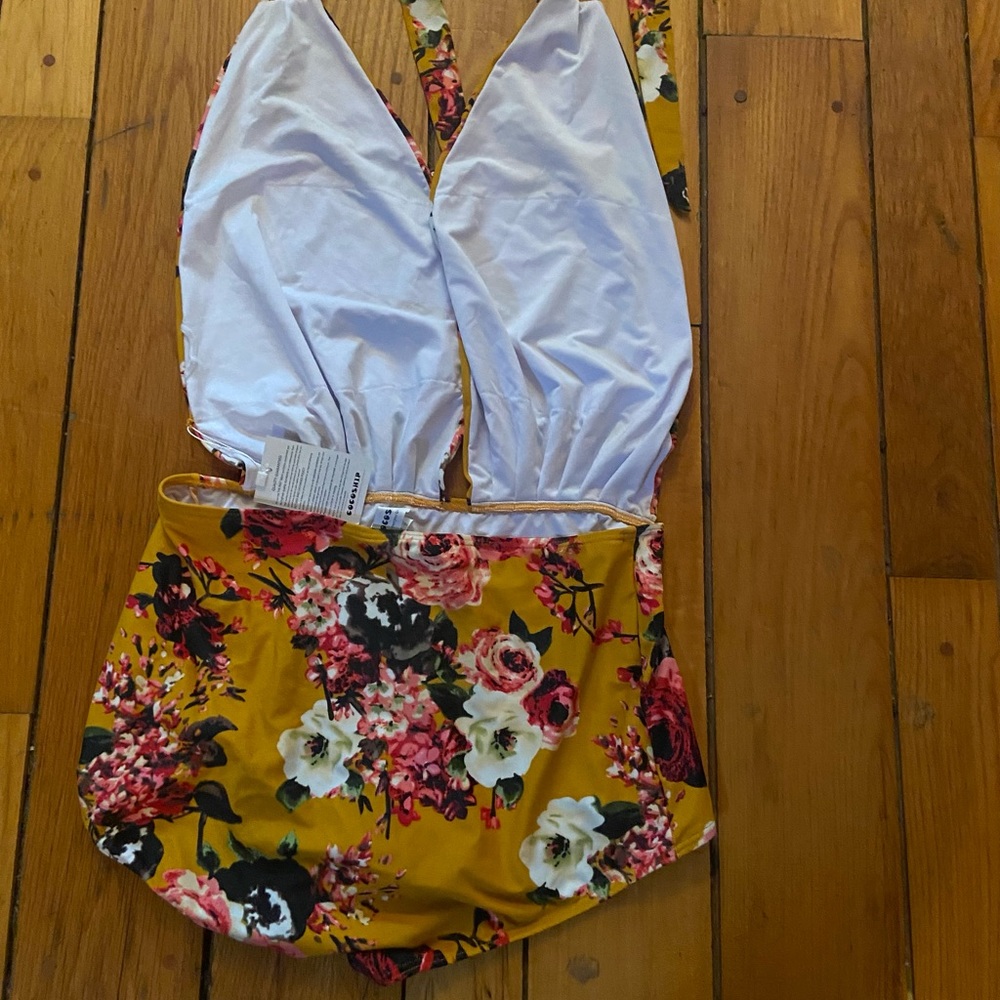 Mustard yellow floral bathing suit - Picture 3 of 9